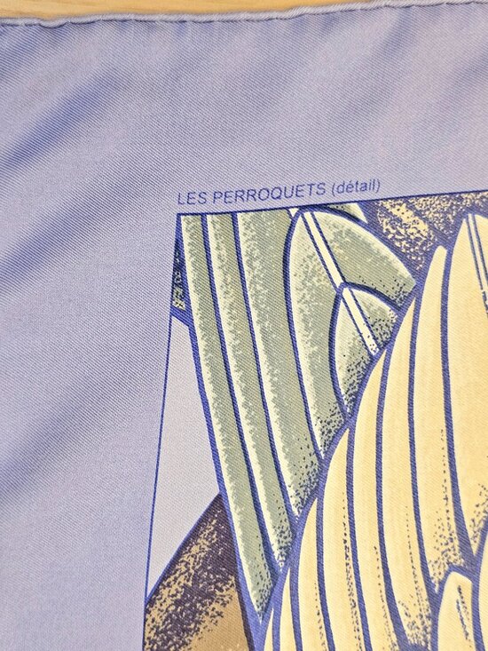 Hermès Silk Scarf 90cm Carré Bird Print Lavender Green 34” | Hand Rolled | Box - Picture 9 of 16